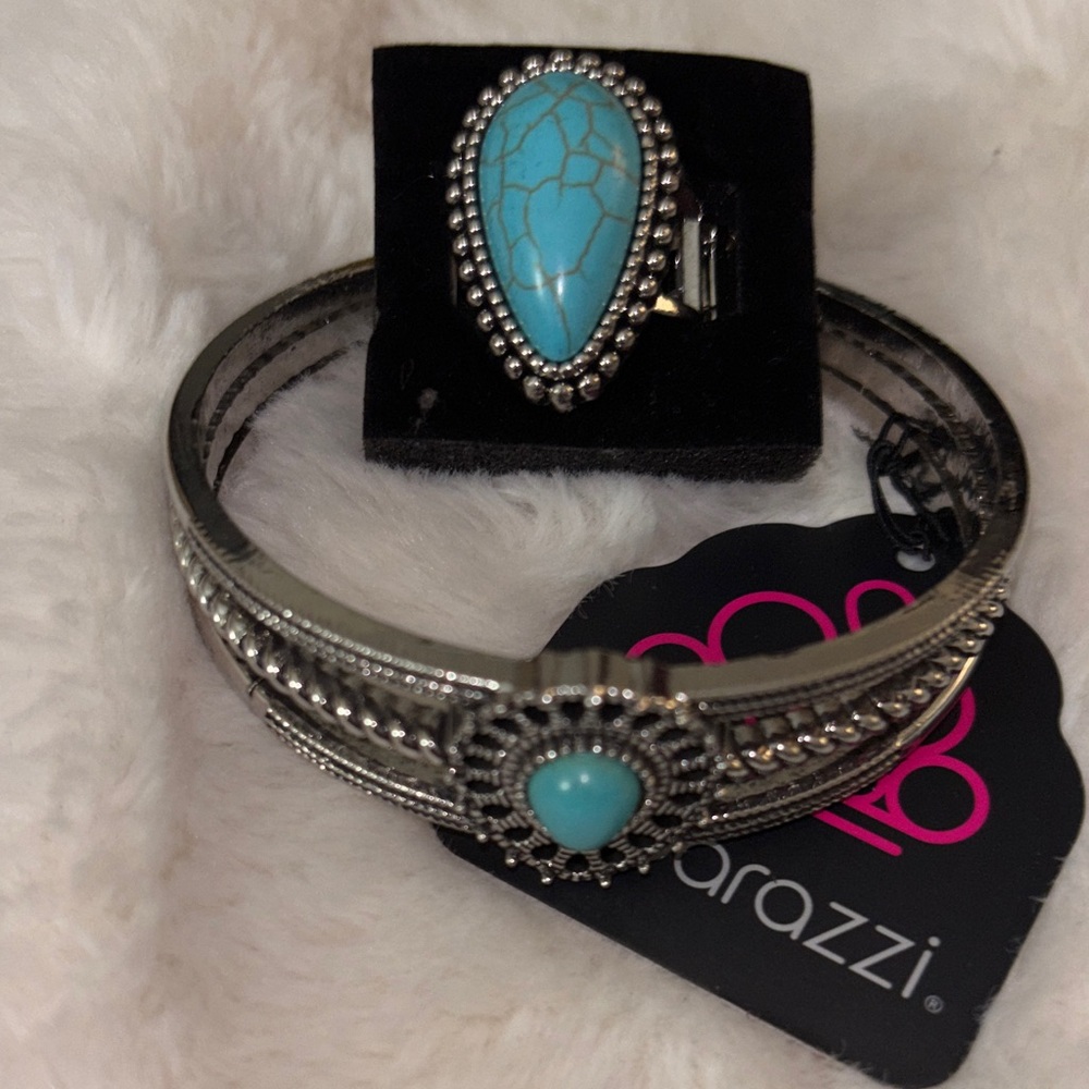 paparazzi Turquoise Teardrop Ring and Bracelet Set - Silver-Tone